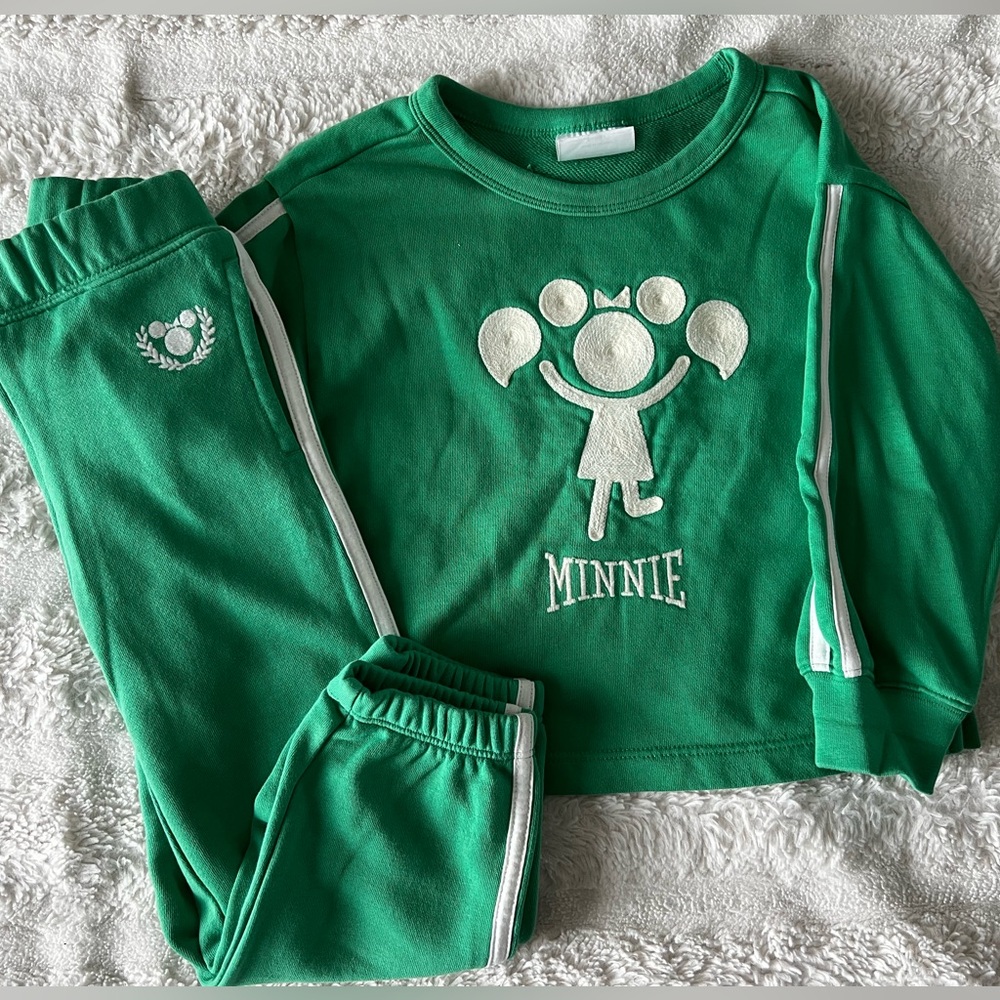 Gap Disney toddler girl sweat outfit size 4